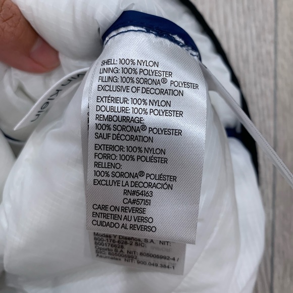 NWT🆕💗blue calvin klein mens puffer gilet Size M - Picture 10 of 11